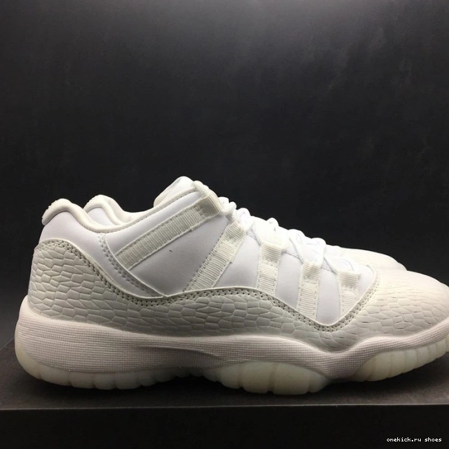 Cheap Jordan Heiress Frost Low Air White 11 897331-100 0717